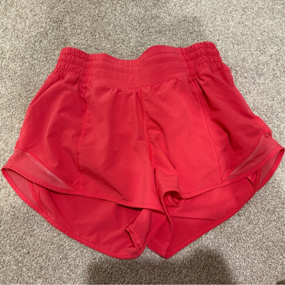 Lululemon Hotty Hot shorts - glaze pink